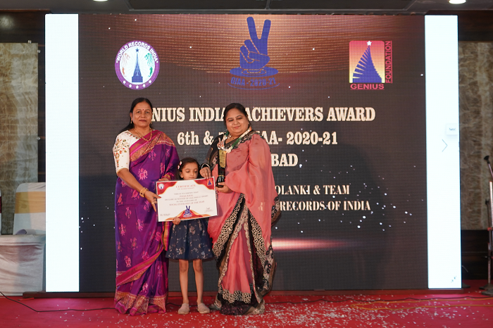  POOJA RAVAL – SOCIAL ENTHUSIAST OF THE YEAR